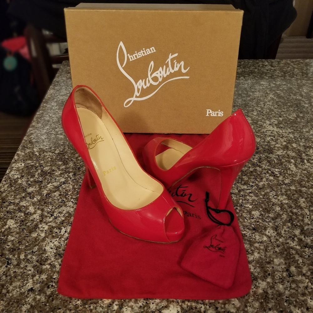 Authentic Christian Louboutin Very Privé Heels